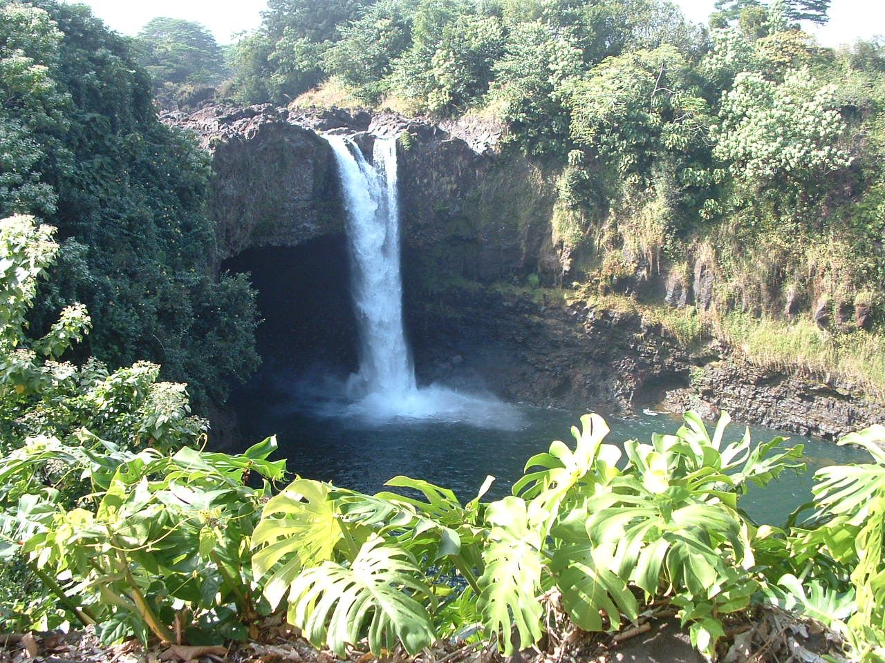 Waiānuenue (Rainbow Falls), Hilo, Hawai‘i